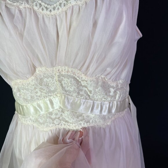 Vintage 1950s Vanity Fair Nightgown Layered Pale Pink Lace Sleeveless *Flaw - Picture 6 of 13
